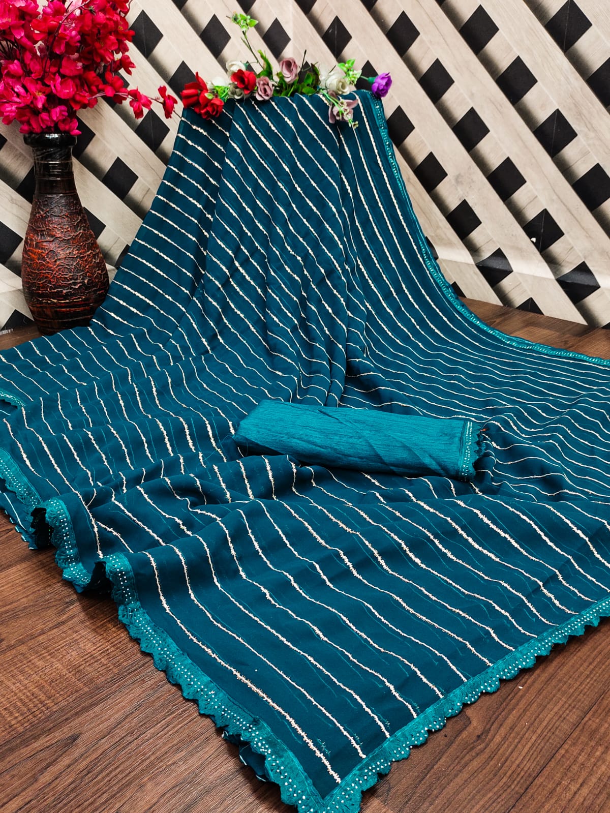 Ruhabs Bollywood Designer Fur Georgette Saree with Blouse Piece