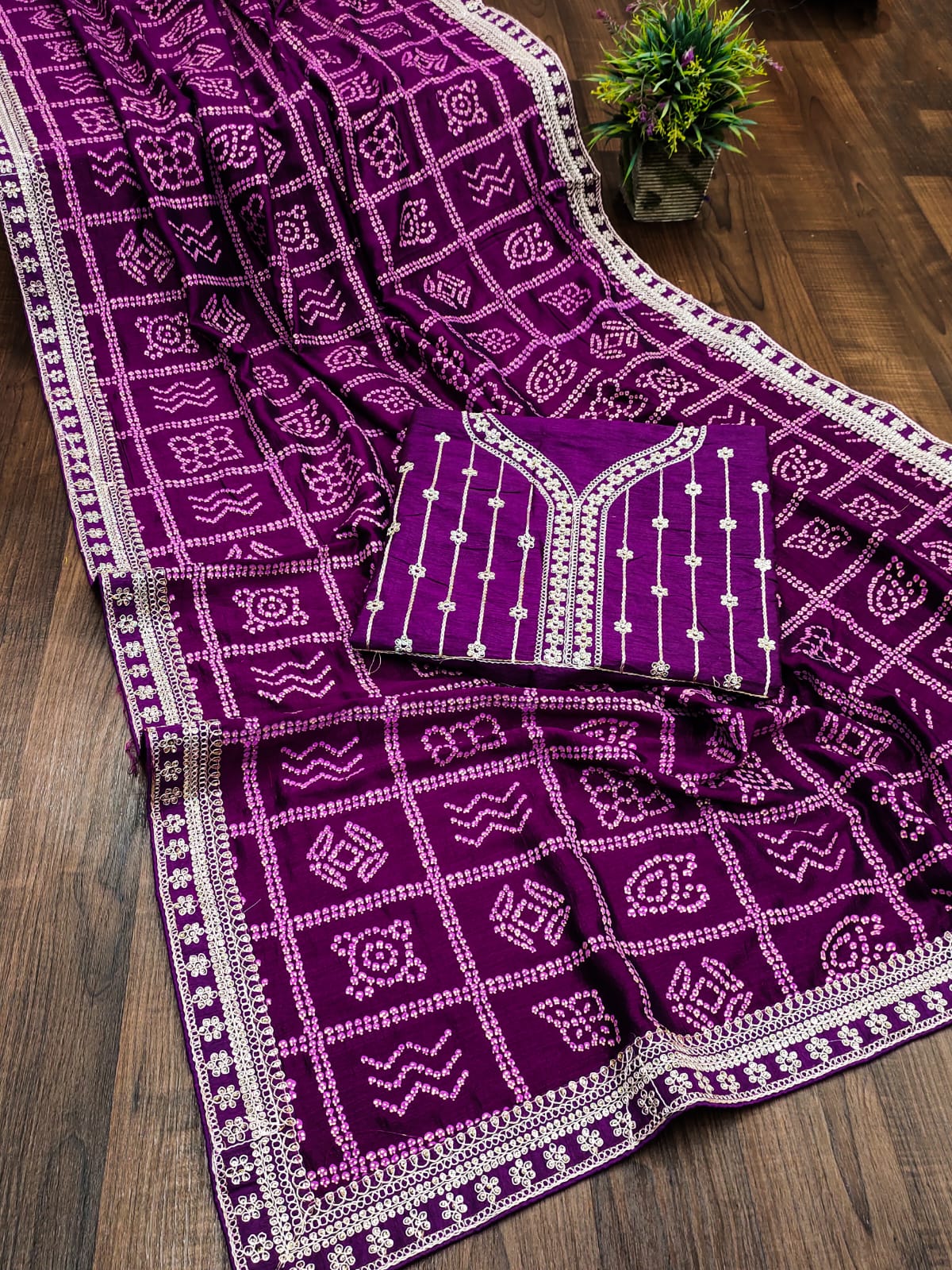 Ruhabs Bandhani Printed Embroidered Silk Saree
