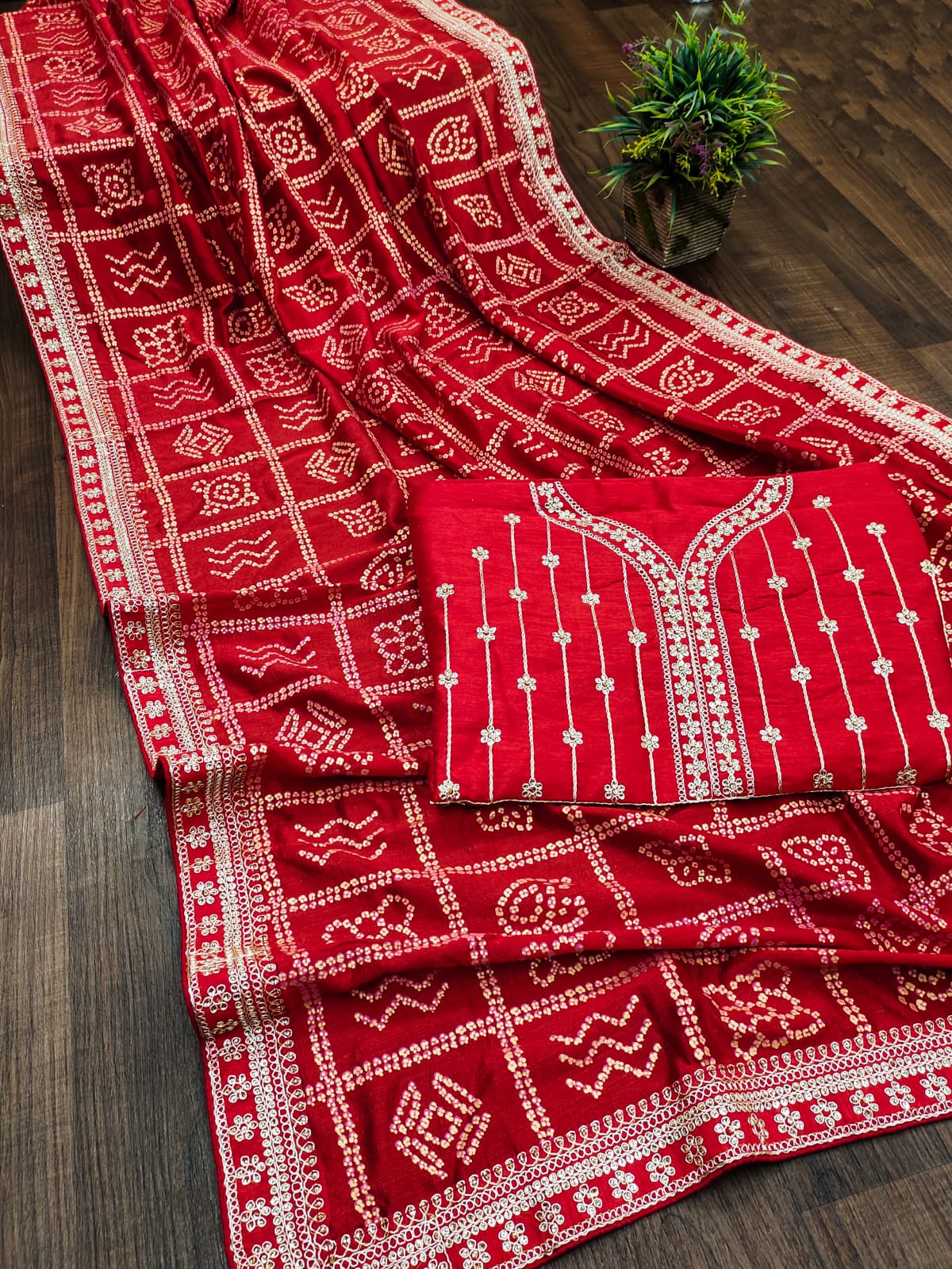 Ruhabs Bandhani Printed Embroidered Silk Saree